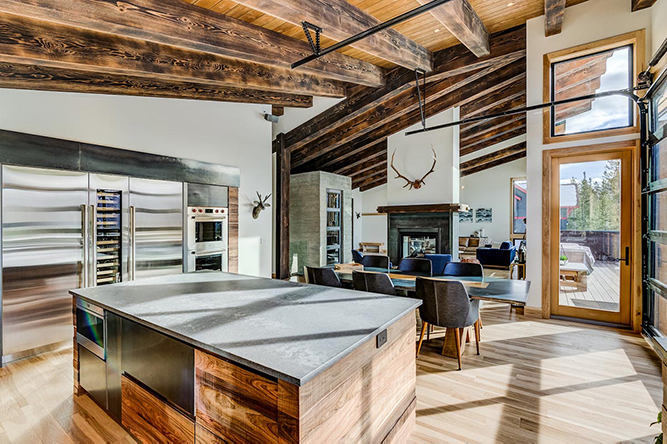 825 Silvertip Heights kitchen view