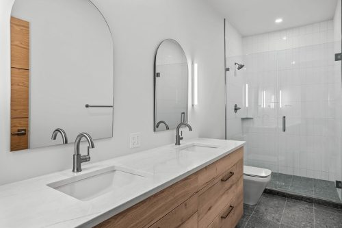 288A Three Sisters Drive downstairs bathroom