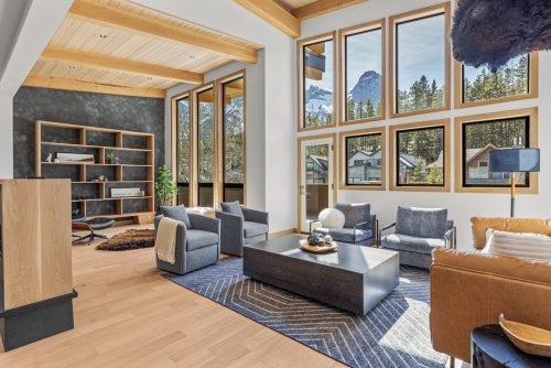 288A Three Sisters Drive main living room