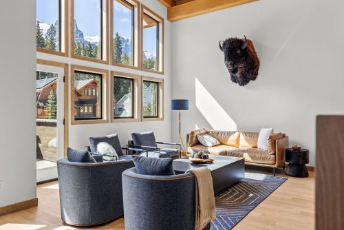 288A Three Sisters Drive main living room