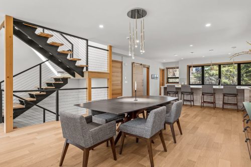 288A Three Sisters Drive dining room