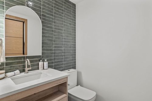 288A Three Sisters Drive main floor bathroom