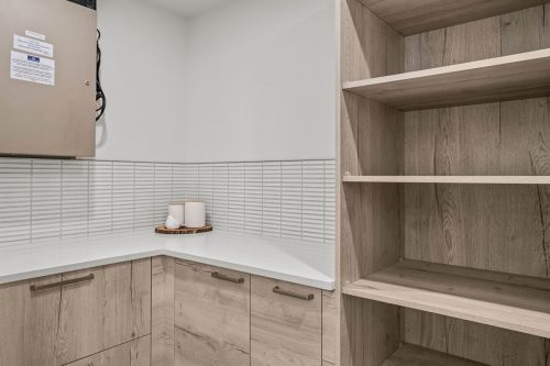 288A Three Sisters Drive pantry