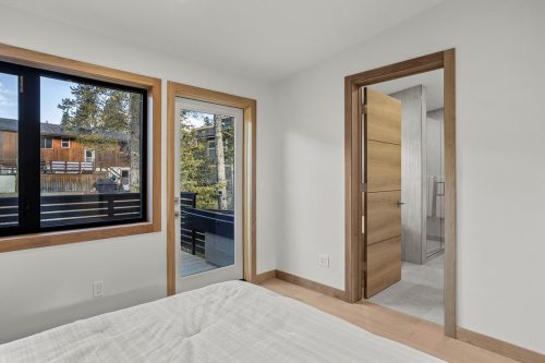 288A Three Sisters Drive main bedroom 